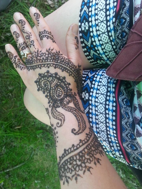 In Fine Feathers Henna Paste
